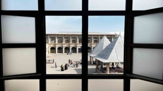 Diyarbakıra gelen turistler şehrin tarihi dokusuna hayran kalıyor