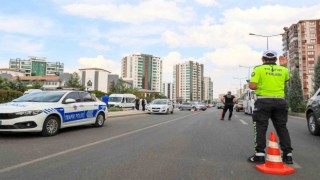 Diyarbakırda polis ekipleri yeni eğitim döneminde sahada