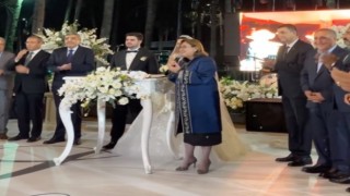 Dölek ailesinin mutlu günü