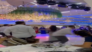 Düğün salonuna patlayıcı maddenin atıldığı anlar kamerada