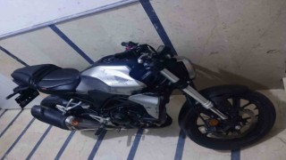 “Dur” ihtarına uymayan motosikletli ile polis arasına kovalamaca yaşandı