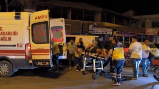 Duvara çarpan motosikletteki 2 kişi yaralandı