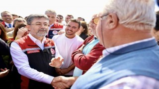 Edirnede Trakyalı çiftçi Bakan Yumaklı ile pazarlık yaptı