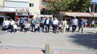 Edremitte Öncelik Hayatın, Öncelik Yayanın