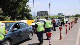 Efelerde 21 düzensiz göçmen yakalandı