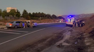 Elazığda iki otomobil çarpıştı: 8 yaralı