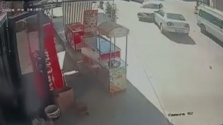 Elazığda otomobillerin çarpışma anı kamerada
