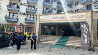 Emette bir otel, işletme ruhsatı olmadığı gerekçesiyle mühürlendi
