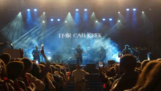 Emir Can İğrek konserinde sevenleri alana sığmadı