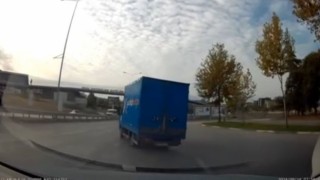 En sağ şeritten en sola geçti, kaza geliyorum dedi