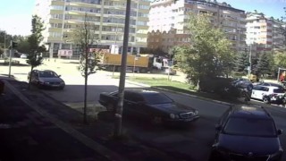 Erzurumda trafik kazasında yürekler ağza geldi