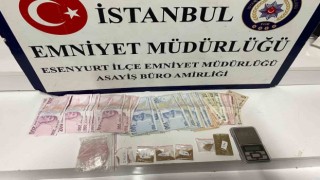 Esenyurtta güpegündüz uyuşturucu ticareti cep telefonu ile görüntülendi