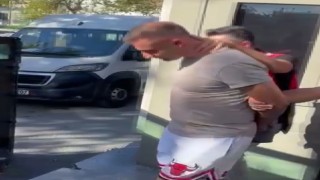 Eski sevgilisini darp eden şahıs yakalanarak adliyeye sevk edildi