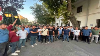 Eskişehirde işçilerden belediye ile sendikaya toplu iş sözleşmesi tepkisi
