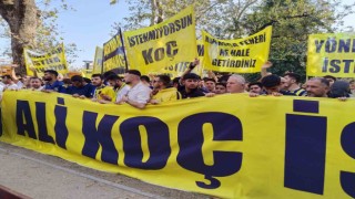 Fenerbahçenin bir grup taraftarı tepki amaçlı Yoğurtçu Parkında toplandı