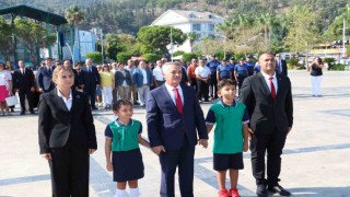 Fethiyede İlköğretim Haftası açılış programı düzenlendi