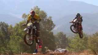 Fethiyede Süper Enduro Şampiyonası Heyecanı