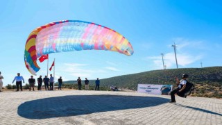 Gaziantepte Gökyüzü Şenliği: İlk yamaç paraşütü festivali başladı