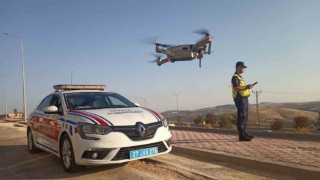 Gaziantepte jandarmadan drone destekli trafik denetimi