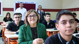 Gaziantep'te Öğretmen ve Öğrencilere Toplu Taşıma İndirimi