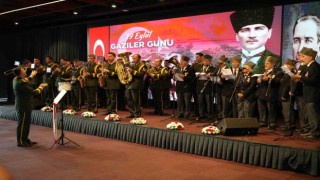 Gaziler Günü: Gaziler ve askerlerden oluşan koro konser verdi