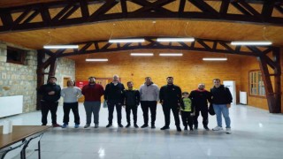 Gediz basketbol takımı, Murat Dağı Gençlik Kampında antrenman gerçekleştirdi