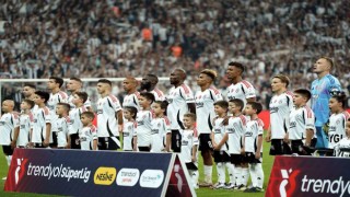 Giovanni van Bronckhorst kadroda değişiklik yapmadı