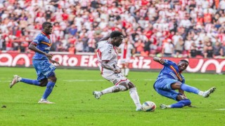 Göztepe, ligde ilk yenilgisini aldı