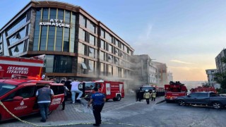 Güngörende 4 katlı kumaş imalathanesinde yangın paniği