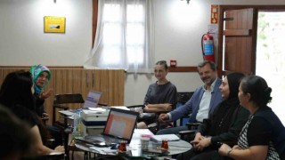 Gürsu Belediyesinden üniversite hayali kuran gençlere destek