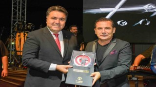 Havran kurtuluş coşkusunu Fehrat Göçer ile yaşadı