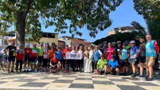 Hem sağlık için hem Aydını tanımak için pedal çeviriyorlar