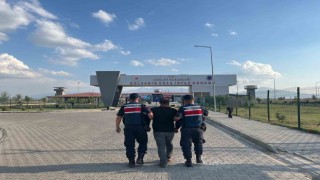 Hırsızlık suçundan 3 yıl 9 ay hapis cezasıyla aranan şahıs yakalandı