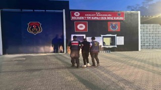 Hırsızlık suçundan aranan şahsı jandarma yakaladı