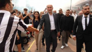 Hüseyin Yücel: Trabzonspor maçını kazanıp en güzel hediyeyi Beşiktaş camiasına vermek istiyoruz
