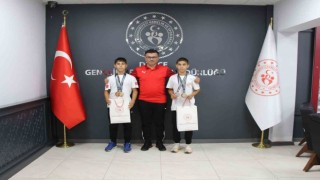 İkiz sporculardan Yazıcıya ziyaret