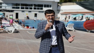 Ilıcada açık hava havuz sezonuna veda programı