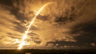 İlk özel uzay yürüyüşünü gerçekleştirecek ekip SpaceX roketi ile uzaya fırlatıldı