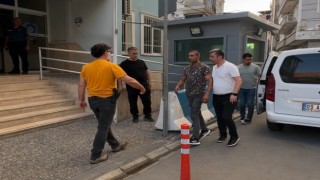 İncirliovada bıçaklanan vatandaş emniyete sığındı
