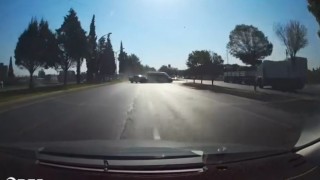 Kahramanmaraşta 6 kişinin yaralandığı kaza araç kamerasına yansıdı