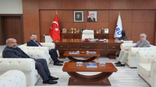 Karabük Üniversitesi Rektörü Kırışıktan Rektör Uzuna ziyaret