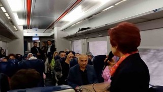 Karabükten Zonguldaka trenle şiir istasyonları programı düzenlediler