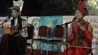 Karacaoğlan memleketinde anıldı