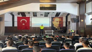 Karacasuda motosiklet sürücüleri bilgilendirildi
