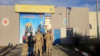 Karsta aranan 12 kişi JASAT ekiplerince yakalandı