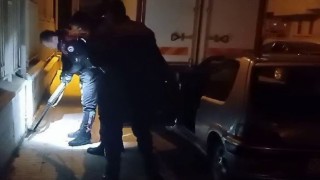 Kavga ihbarına giden polis ekipleri ruhsatsız tüfek ele geçirdi