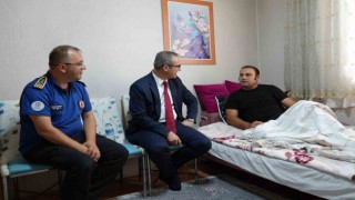 Kavga sonrası yakılan eve müdahaleye giden itfaiye ekiplerine saldırdılar
