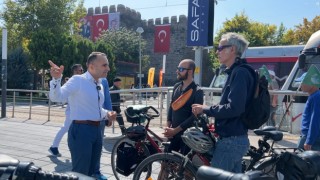 KAYBİS, Avrupalı aktivistlerden tam not aldı