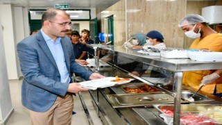 Kaymakam Öğrencilerle Öğle Yemeği Yedi