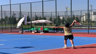 Kayseri Büyükşehir, 12 Yaş Hafta Sonu Tenis Turnuvasına ev sahipliği yapıyor